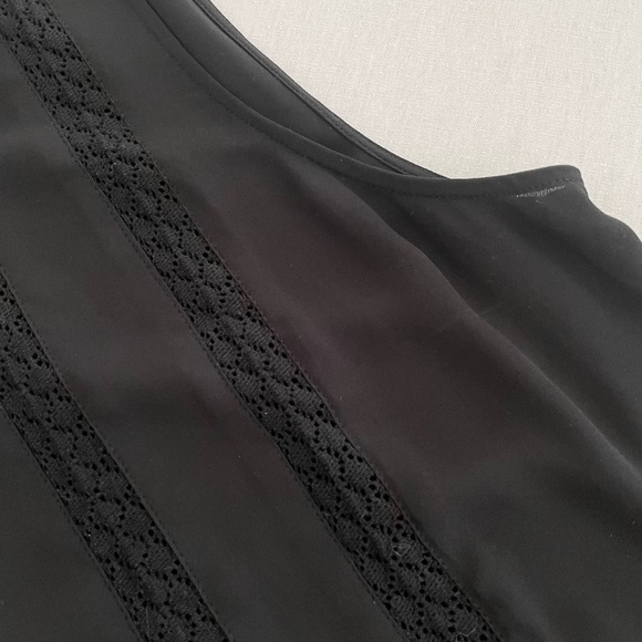 𝅺Aritzia Sunday Best Raleigh Sleeveless Dress - Picture 5 of 10